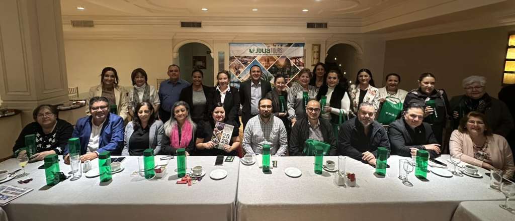 Con presentaciones de manera simultánea en Monterrey, Oaxaca, Querétaro y Guadalajara, es como Juliá Tours inició sus Caravanas 2025, la cual recorrerá 27 ciudades de 21 estados de la República Mexicana